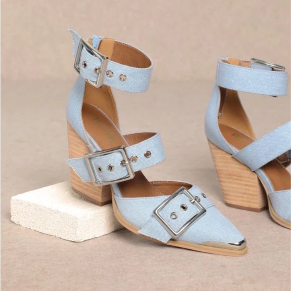Stylish Blue Buckle Heels - Picture 2 of 4